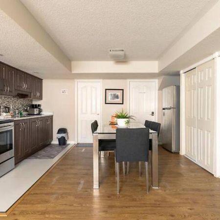 Self Check-In Spacious Apartment With Full Kitchen Ottawa Exterior foto